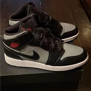 Women Black and Gray High-Top Jordan 1